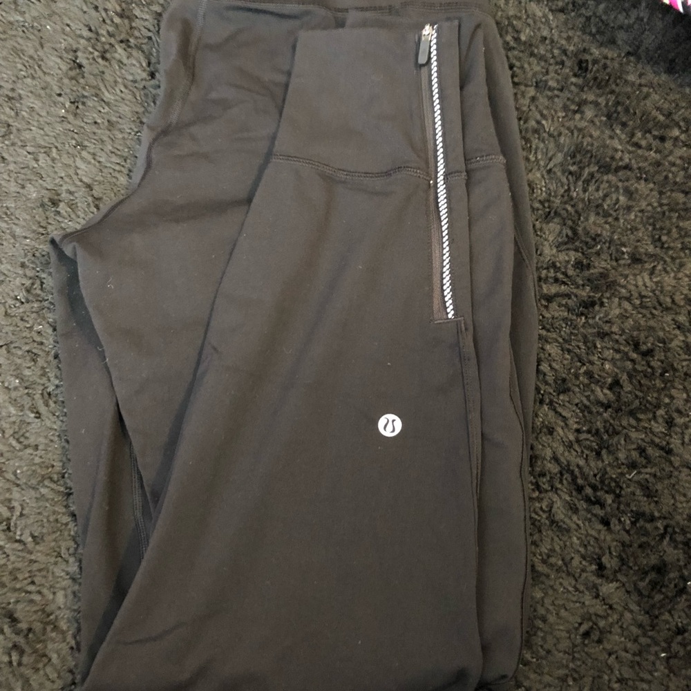 Black lululemon joggers